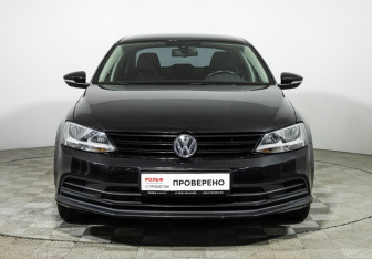 Подержанный автомобиль Volkswagen Jetta Sedan 2014 года (2 фото)