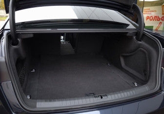 Подержанный автомобиль Audi A6 Sedan 2018 года (32 фото)