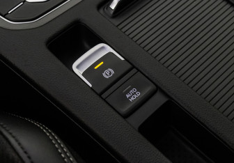 Подержанный автомобиль Volkswagen Passat Wagon 2018 года (22 фото)