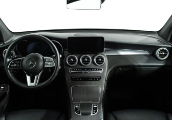 Подержанный автомобиль Mercedes-Benz GLC Coupe 2021 года (13 фото)