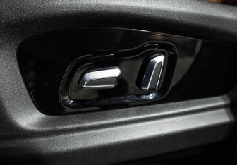 Подержанный автомобиль Omoda C5 2024 года (15 фото)