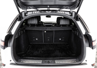 Подержанный автомобиль Land Rover Range Rover Velar 2019 года (28 фото)