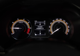 Подержанный автомобиль LADA (ВАЗ) Vesta Sedan 2023 года (11 фото)