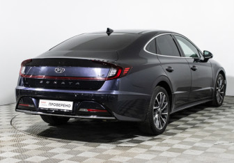 Подержанный автомобиль Hyundai Sonata 2019 года (5 фото)