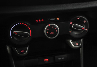 Подержанный автомобиль Kia Picanto 2022 года (15 фото)