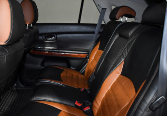 Подержанный автомобиль Toyota Harrier 2003 года (13 фото)