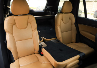 Подержанный автомобиль Volvo XC90 2020 года (33 фото)