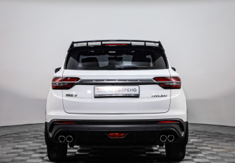 Подержанный автомобиль Geely Coolray 2020 года (6 фото)