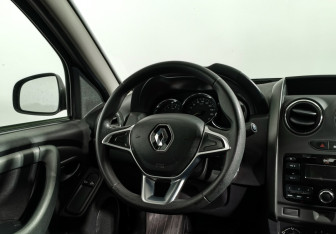 Подержанный автомобиль Renault Duster 2019 года (15 фото)