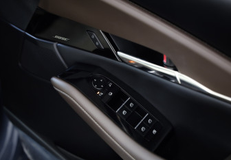 Подержанный автомобиль Mazda CX-30 2019 года (22 фото)