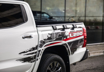 Подержанный автомобиль Mitsubishi L200 2025 года (11 фото)