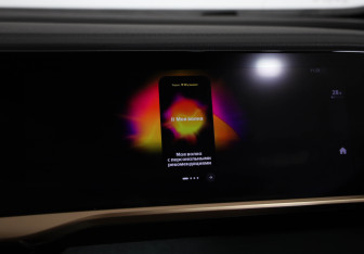 Подержанный автомобиль Geely Monjaro 2023 года (19 фото)