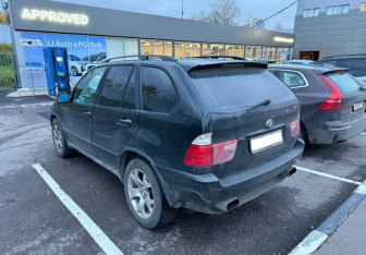 Подержанный автомобиль BMW X5 2003 года (2 фото)