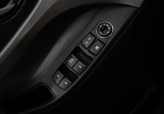 Подержанный автомобиль Hyundai Elantra Sedan 2012 года (16 фото)