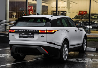 Подержанный автомобиль Land Rover Range Rover Velar 2018 года (5 фото)