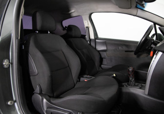 Подержанный автомобиль Peugeot 207 Hatchback 2007 года (11 фото)