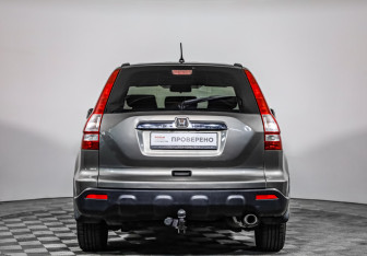 Подержанный автомобиль Honda CR-V 2008 года (6 фото)