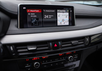 Подержанный автомобиль BMW X6 2017 года (15 фото)