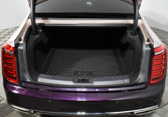 Подержанный автомобиль Hongqi H9 2023 года (23 фото)