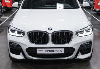 Подержанный автомобиль BMW X3 2019 года (4 фото)