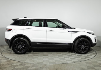 Подержанный автомобиль Land Rover Range Rover Evoque 2018 года (4 фото)
