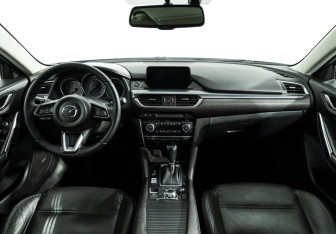 Подержанный автомобиль Mazda 6 Sedan 2017 года (13 фото)