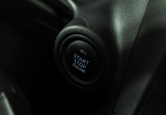 Подержанный автомобиль Mazda CX-5 2015 года (16 фото)