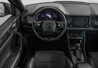 Подержанный автомобиль Skoda Kodiaq 2021 года (10 фото)