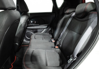 Подержанный автомобиль Kia Soul 2016 года (10 фото)
