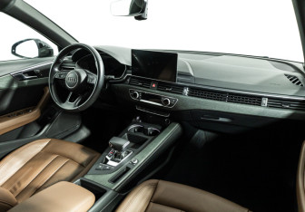 Подержанный автомобиль Audi A4 Sedan 2020 года (9 фото)