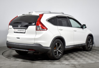 Подержанный автомобиль Honda CR-V 2013 года (5 фото)