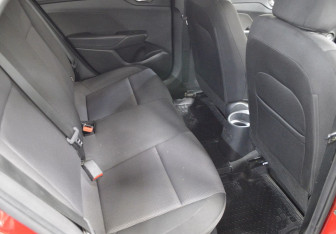 Подержанный автомобиль Hyundai Solaris Sedan 2018 года (13 фото)