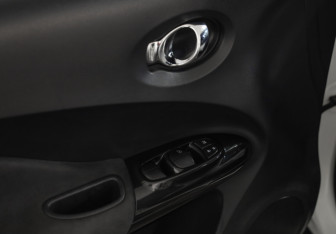 Подержанный автомобиль Nissan Juke Nismo 2013 года (19 фото)