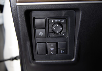 Подержанный автомобиль Toyota Land Cruiser Prado 2021 года (20 фото)