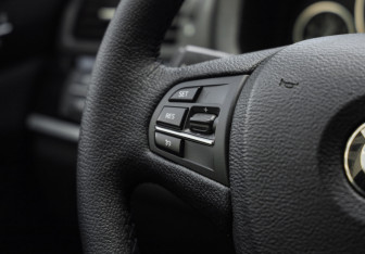 Подержанный автомобиль BMW X3 2015 года (15 фото)
