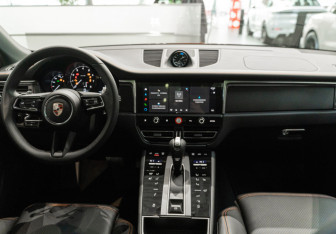 Новый Porsche Macan 2025 (7 фото)