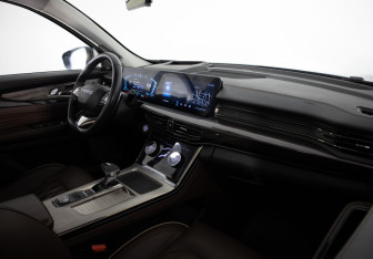 Подержанный автомобиль Exeed VX 2022 года (18 фото)