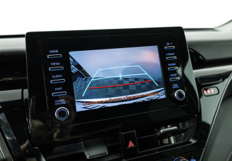 Подержанный автомобиль Toyota Camry Sedan 2022 года (15 фото)