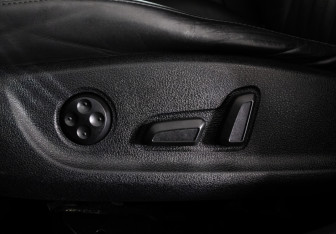 Подержанный автомобиль Audi A6 Sedan 2011 года (17 фото)