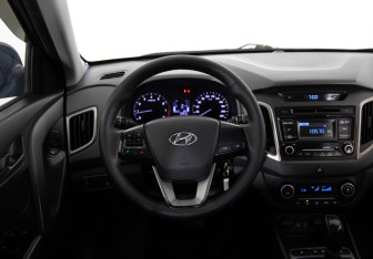 Подержанный автомобиль Hyundai Creta 2019 года (10 фото)