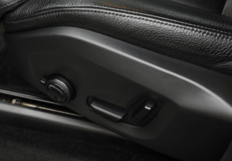 Подержанный автомобиль Volvo XC90 2015 года (23 фото)