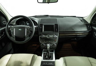 Подержанный автомобиль Land Rover Freelander 2014 года (13 фото)