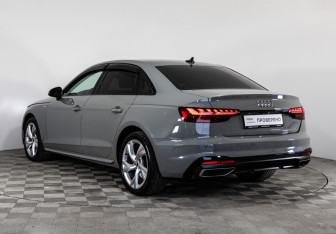 Подержанный автомобиль Audi A4 Sedan 2021 года (7 фото)
