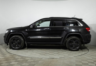 Подержанный автомобиль Jeep Grand Cherokee 2012 года (8 фото)
