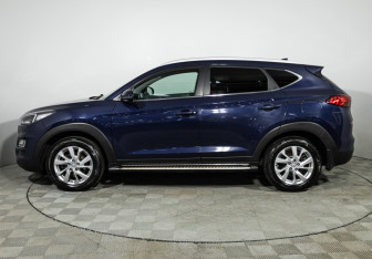 Подержанный автомобиль Hyundai Tucson 2019 года (8 фото)