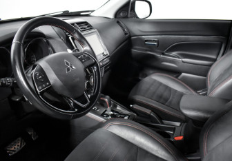 Подержанный автомобиль Mitsubishi ASX 2021 года (9 фото)