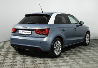 Подержанный автомобиль Audi A1 2012 года (5 фото)
