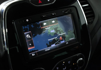 Подержанный автомобиль Renault Kaptur 2017 года (16 фото)