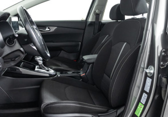 Подержанный автомобиль Kia Cerato Sedan 2020 года (16 фото)