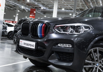 Подержанный автомобиль BMW X3 2019 года (2 фото)